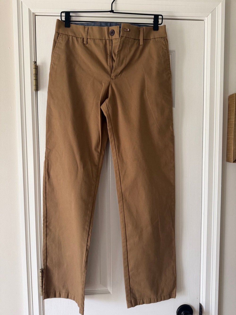 Old Navy Men's Chinos in Camel Brown